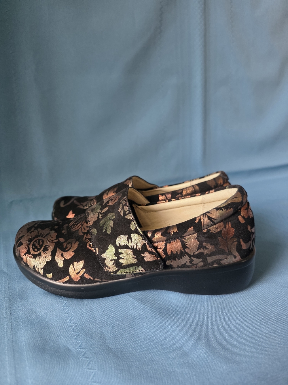 Alegria by PG Lite LAU‑557 Metallic Floral Leather Comfort Slip‑Ons 37 (6.5-7)